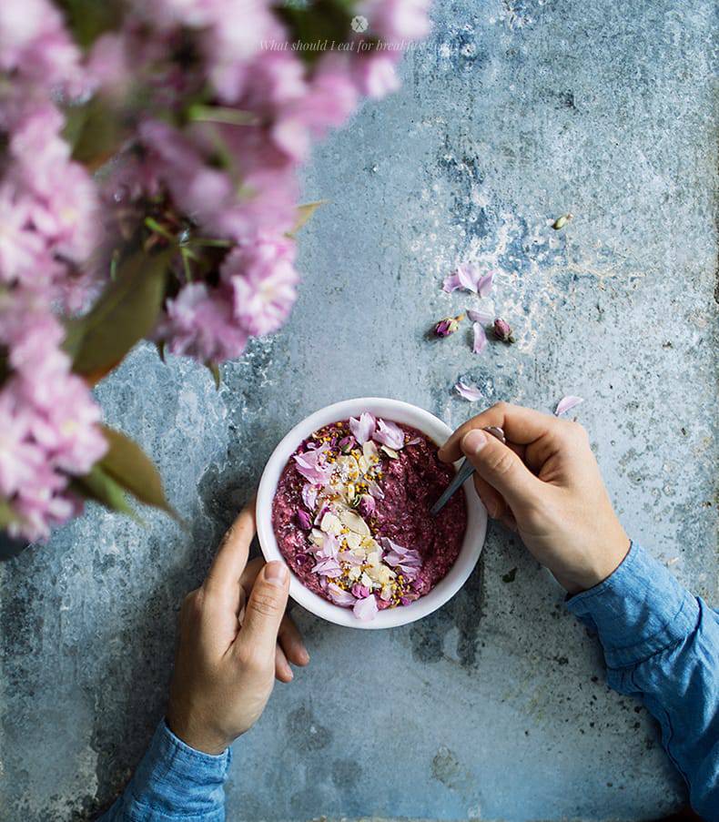Freaking good overnight raspberry oatmeal