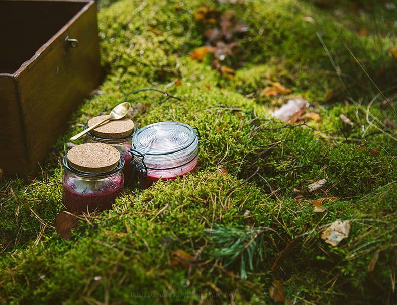 Freaking good overnight raspberry oatmeal